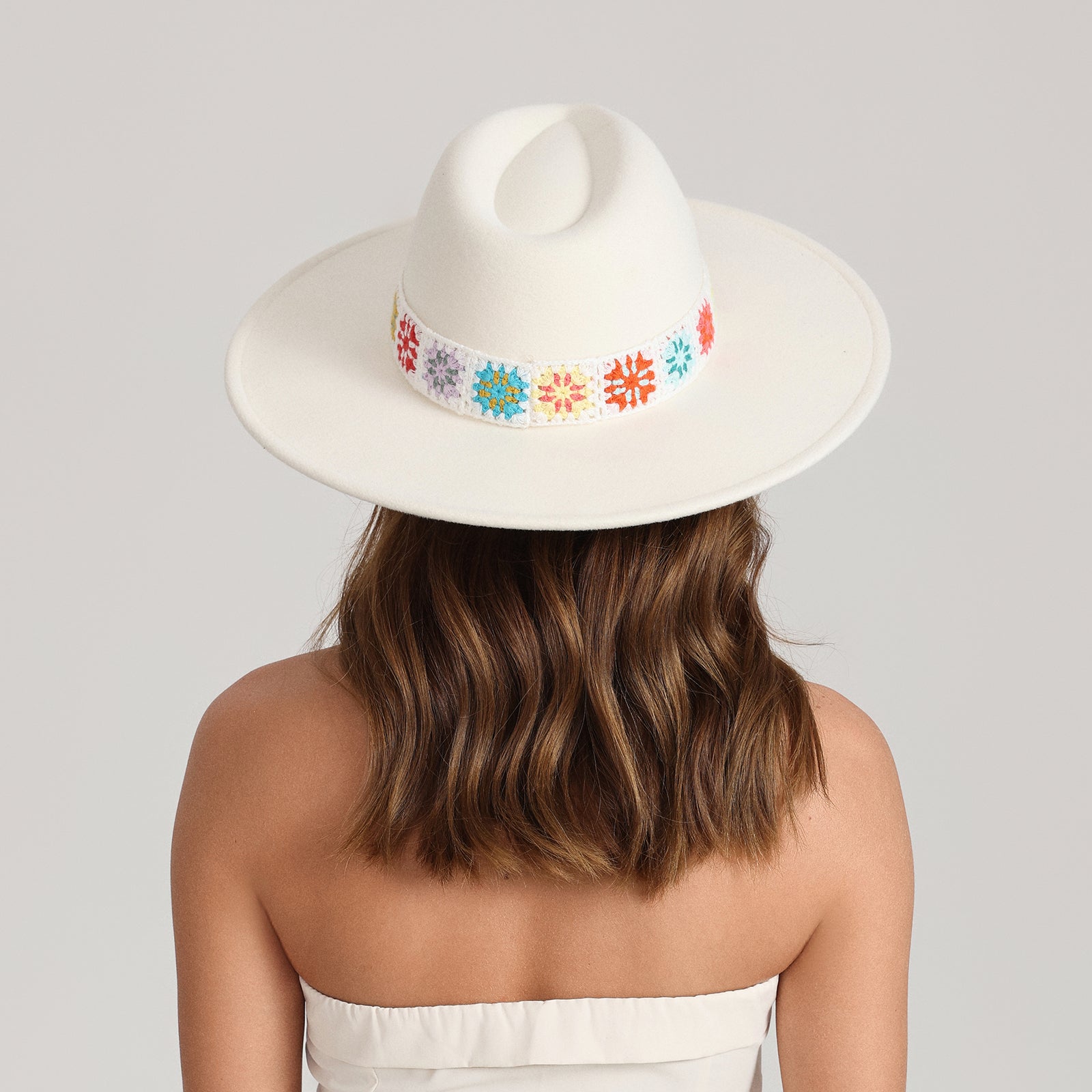 Wholesale Women's Polyester Fedora Hat with Wide Brim and UPF 50+ Sun Protection