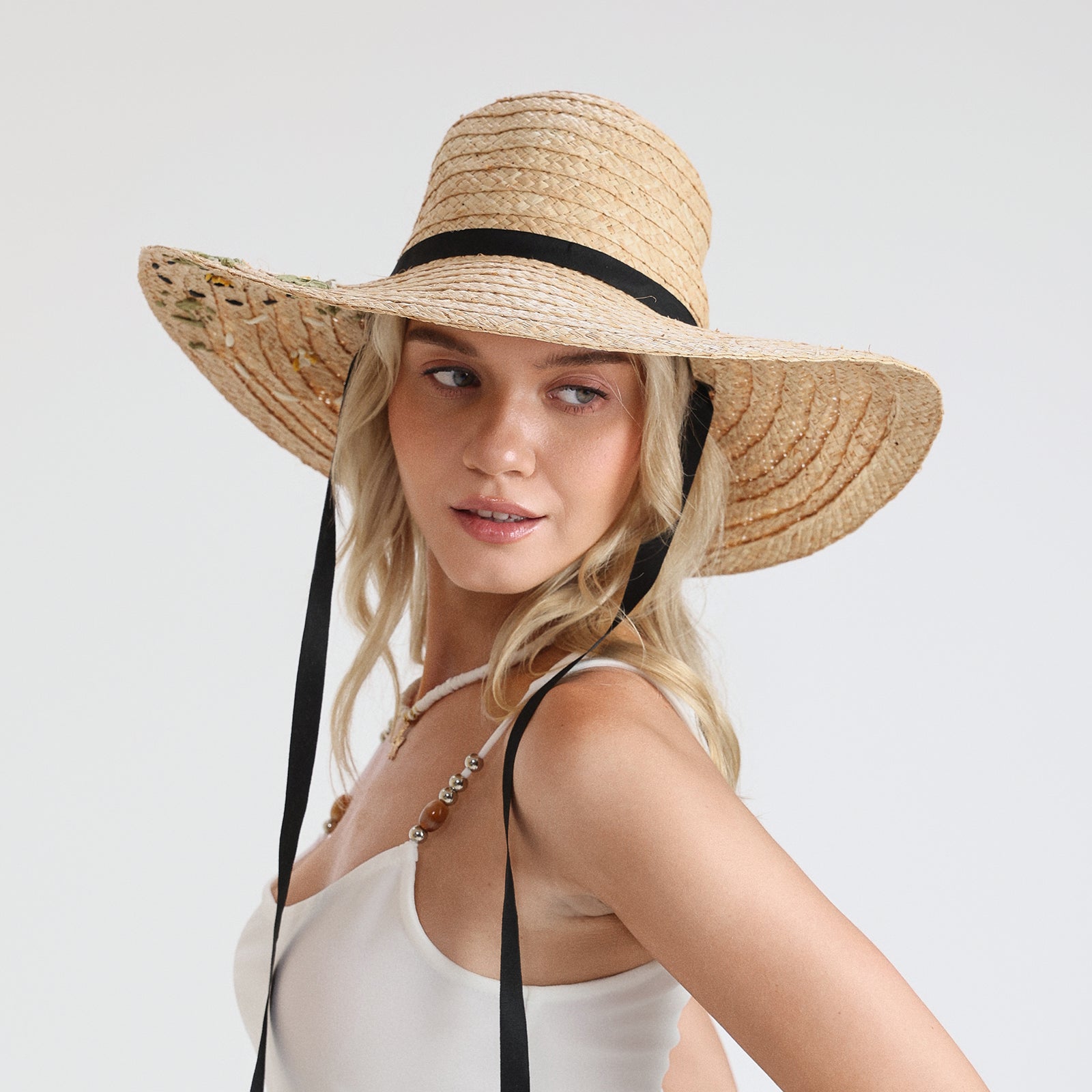 Wholesale Women's Raffia Sun Hat with Wide Brim and UPF 50+ Sun Protection