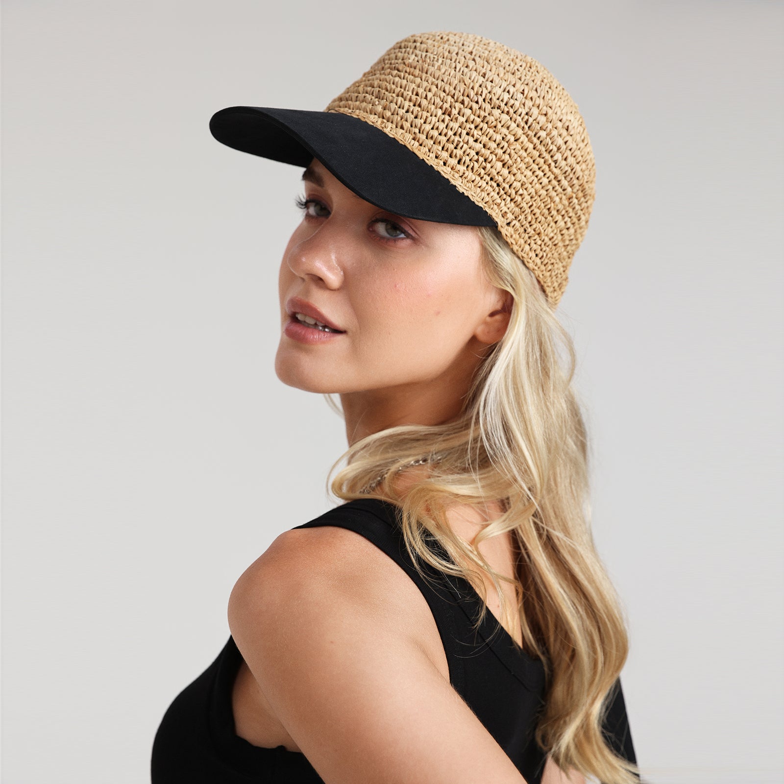 Wholesale Women's Paper Straw Sun Hat with  Curved Brim and UPF 50+ Sun Protection