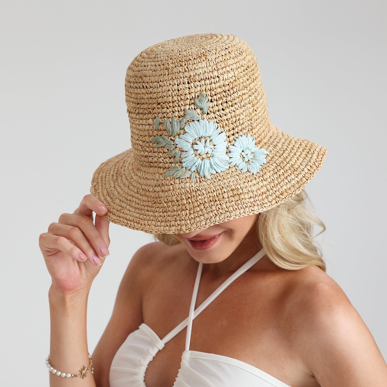 US Stock Wholesale Women‘s Raffia Bucket Hat with Wide Brim and UPF 50+ Sun Protection
