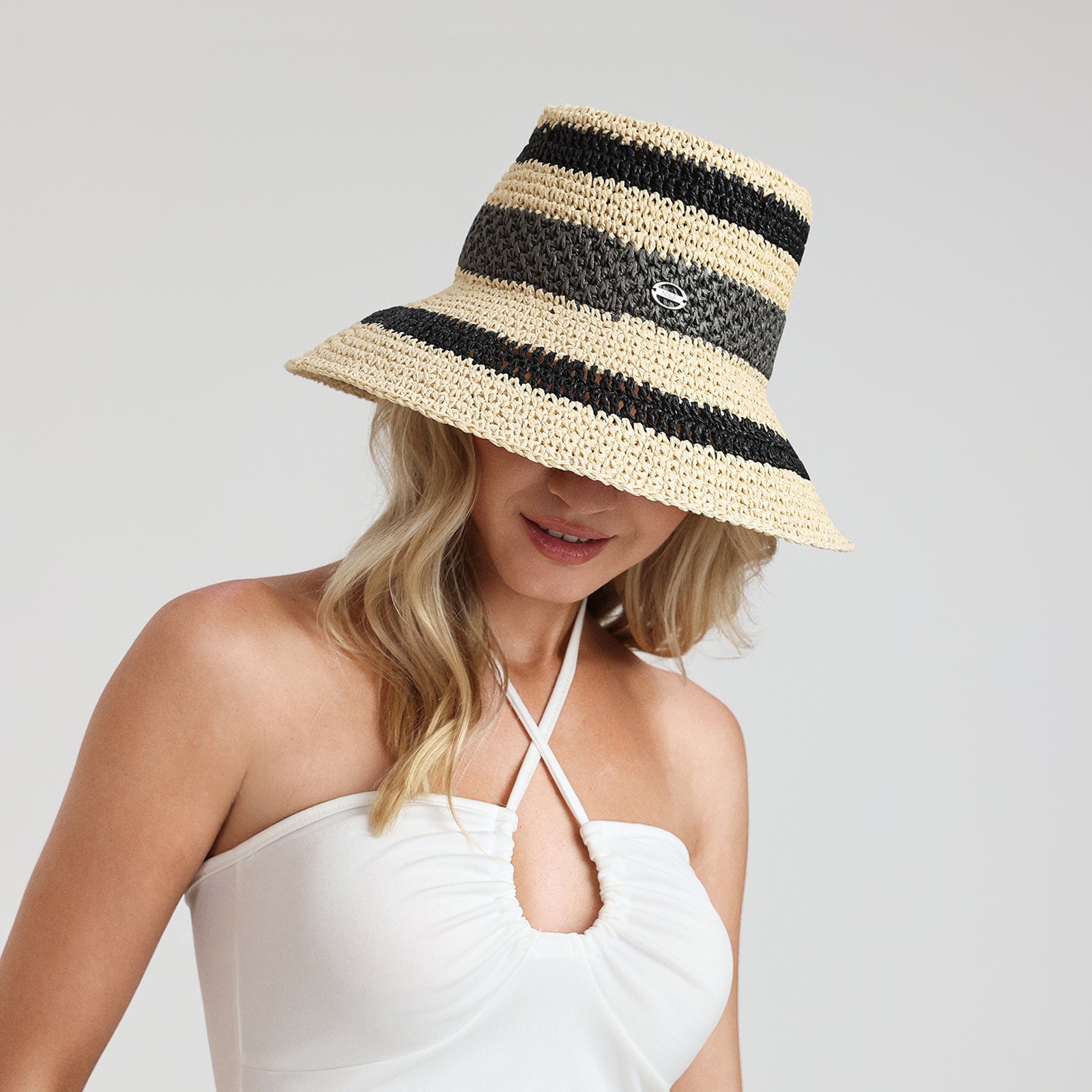 US Stock Wholesale Women's Paper Straw Bucket Hat with Wide Brim and UPF 50+ Sun Protection