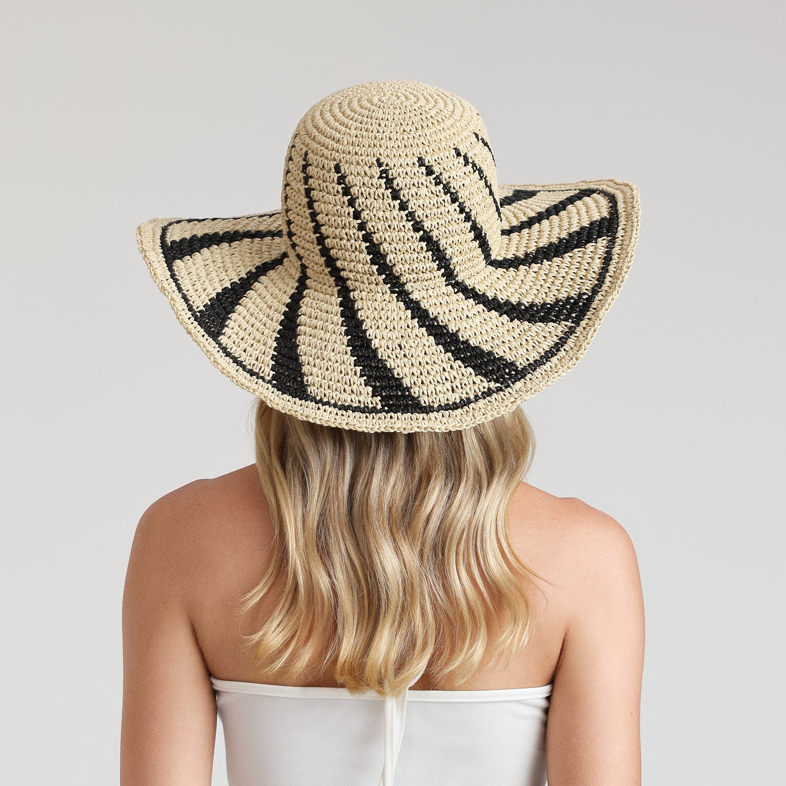 Wholesale Women's Paper Straw Sun Hat with Wide Brim and UPF 50+ Sun Protection