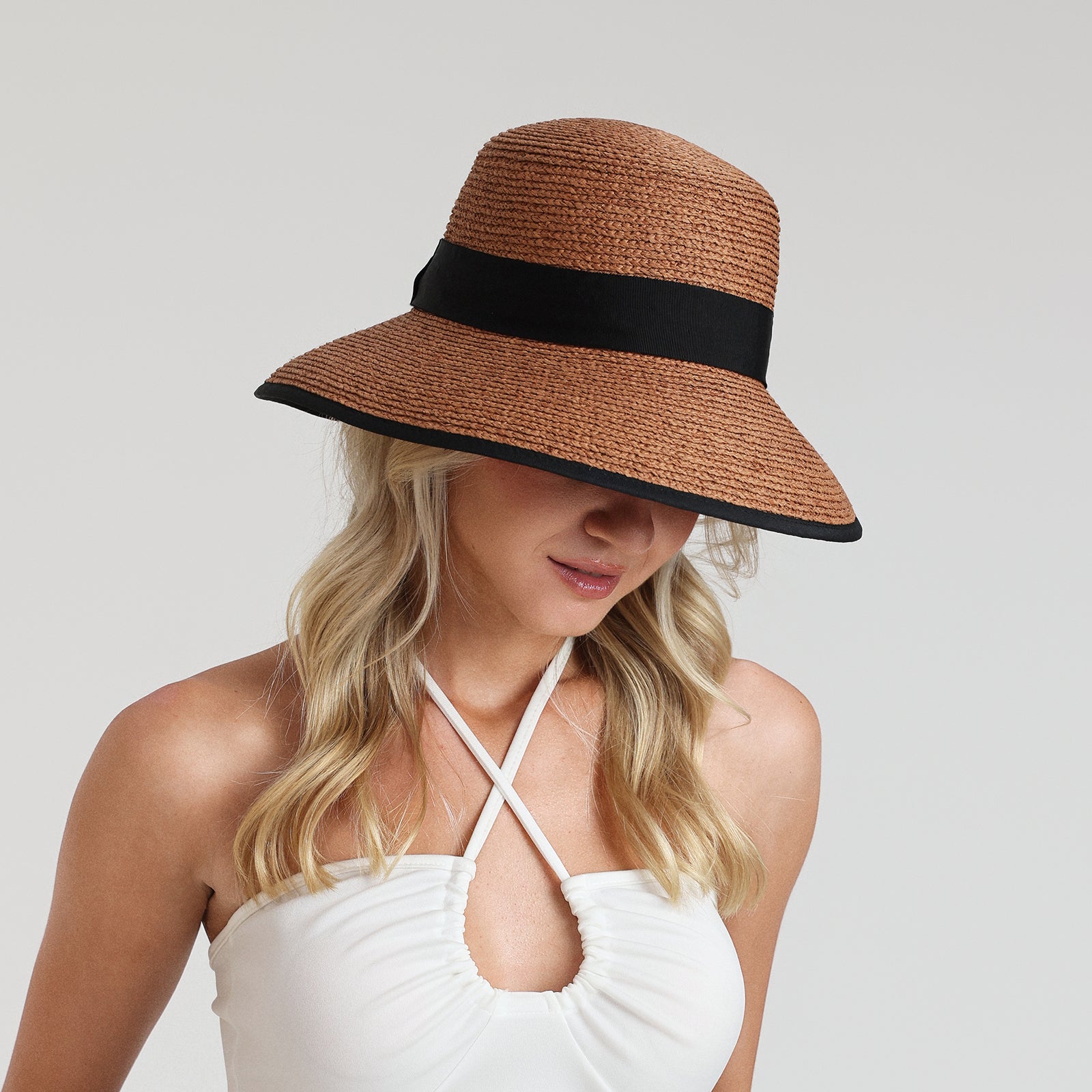 US Stock Wholesale Women's Raffia Bucket Hat with Wide Brim and UPF 50+ Sun Protection