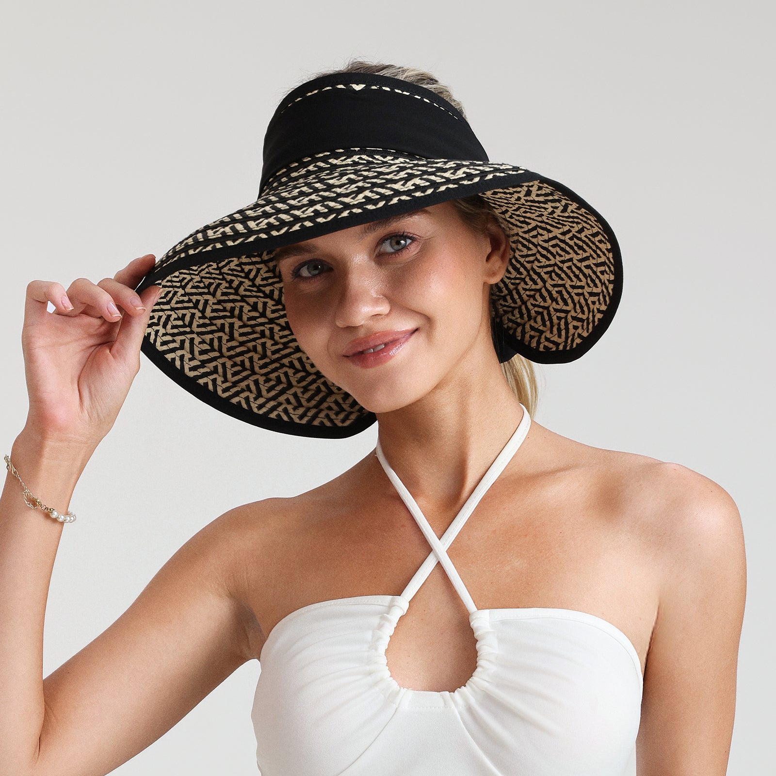 Wholesale Women's Paper Straw Sun Hat with Wide Brim and UPF 50+ Sun Protection